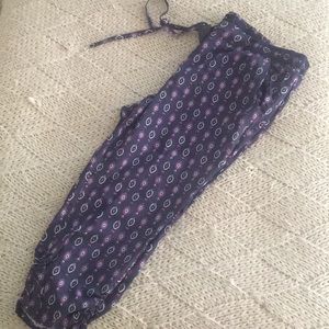 Bluged Challis Joggers- Torrid; size 2